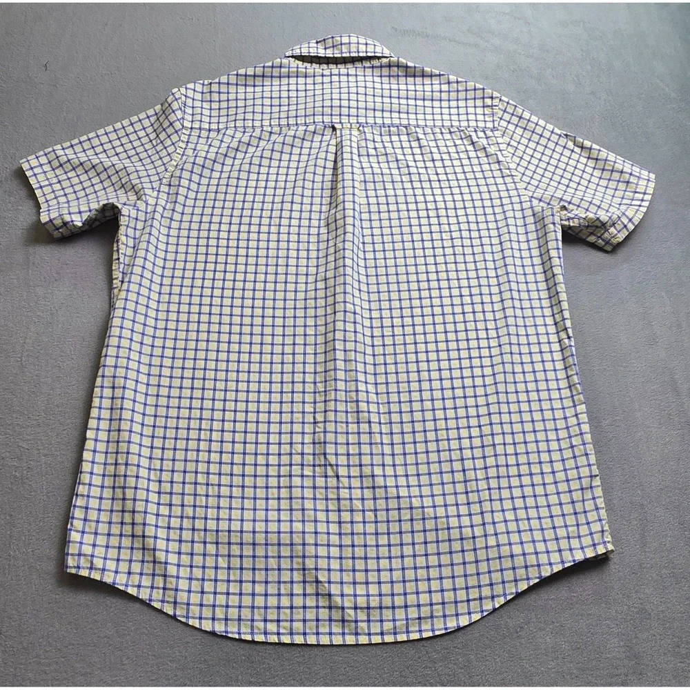 Chaps Button Up Shirt Mens Medium Easy Care Crest Pocket Logo Collared Free Ship